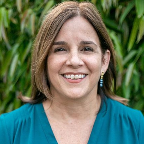 Ana Suárez, CPA